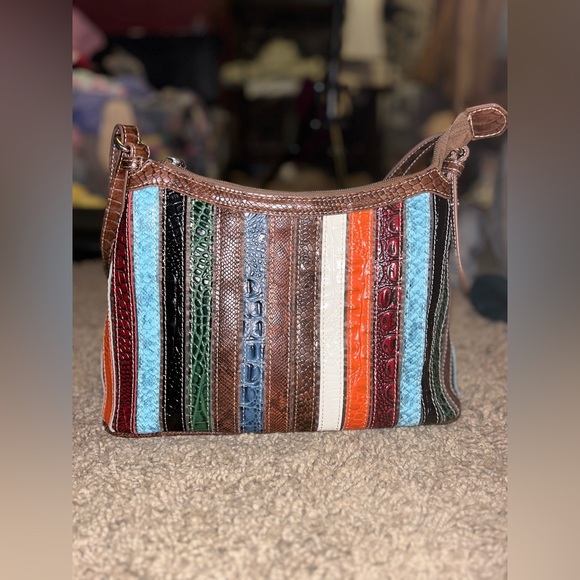 MC Colorful Striped Leather Purse Handbag Crocodile Inspired Zippers Pockets - Picture 3 of 3